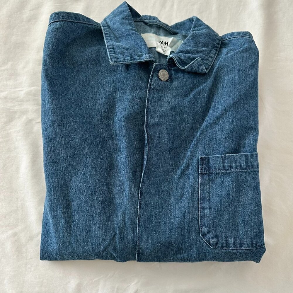 H&M Hidden Button Chambray Button Down